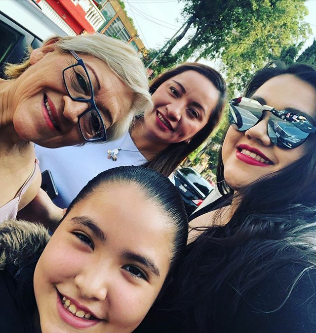 Un sábado saliendo de misa bien pinshi tempranisimo 🤦🏻♀️🤦🏻♀️🤦🏻♀️
•
•
•
#tbt #family #familytime #saturday #june #girls #niecelove #sister #mom #me #curvygirl #plussize https://ift.tt/2OXsxqV