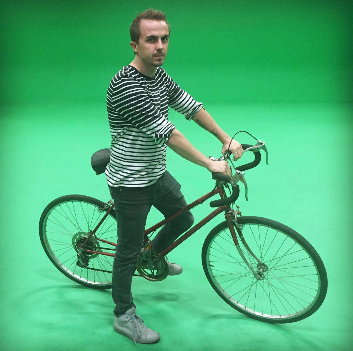 theblackstring's tweet photo. Happy Birthday Frankie Muniz — thank you for bringing our movie to life... you are an amazing talent 🖤The Black String Fam
📸 Photo from The Black String rehearsal
#frankiemuniz #theblackstring #theblackstringmovie https://t.co/WoAg9clZS5