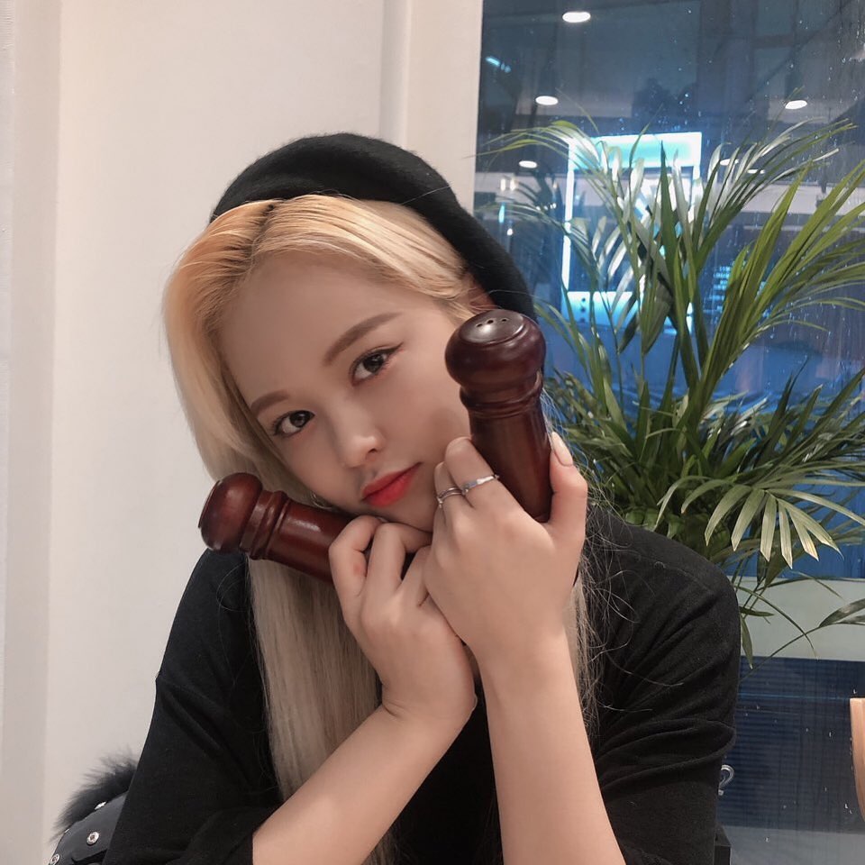 everglowkr's tweet photo. 191205
it's really winter❄
#onacoldday #stayinginside #thinking_about_myforever #warmly #isthebest https://t.co/Ces71GORs5