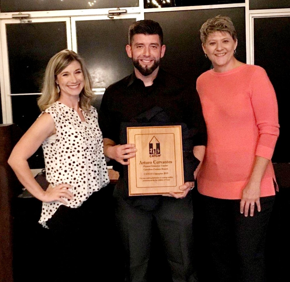 CoachCBlantonPE's tweet photo. Thank you @CATCHhealth for choosing me as a 2019 Texas CATCH Champion. I am thankful for the support of all the amazing teachers at Blanton and blessed to have a career I am passionate about. @BlantonBulldogs #bulldogstrong #movingwithapurpose https://t.co/ldT7kwOC8X