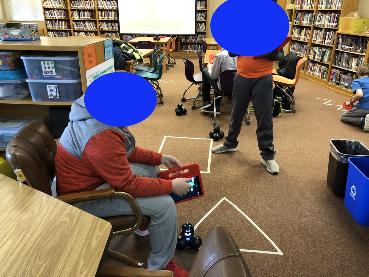 lfeld52's tweet photo. Part Last: It was a BUSY day at Lux Middle School for #HourOfCode. Thank you @codeorg @birdbraintech @microbit_edu @MSMakeCode, and @WonderWorkshop for the foundation supporting our future workforce! #lpsorg #lpscompsci https://t.co/lyufPeyJ6i