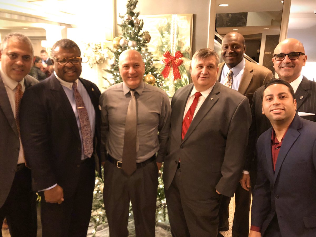 JZubiPBA's tweet photo. At tonight’s Transit Bureau Holiday Party! #TransitRocks @NYCPBA @NYPDTransit https://t.co/hRg8IIbrYJ