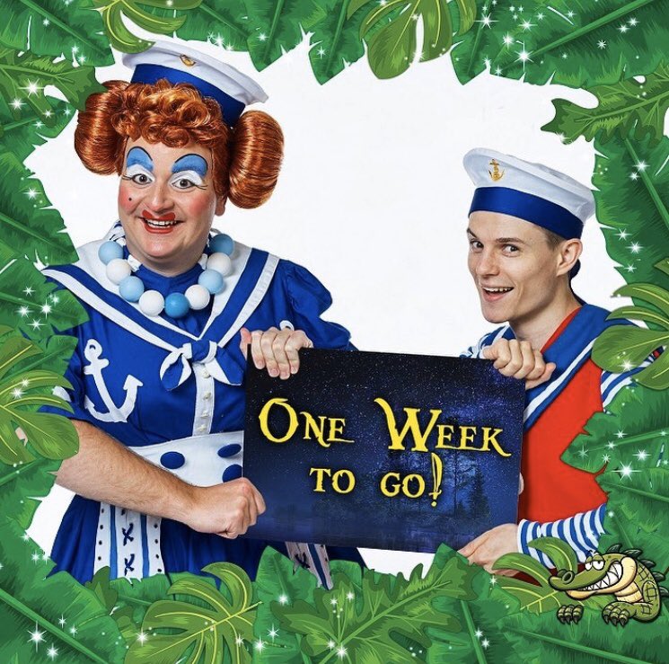 hyweldowsell's tweet photo. Panto is almost here @CapitolHorsham! #PeterPan #MrsSmee #MiniSmee #PantoDame https://t.co/TgnQzNEp9s