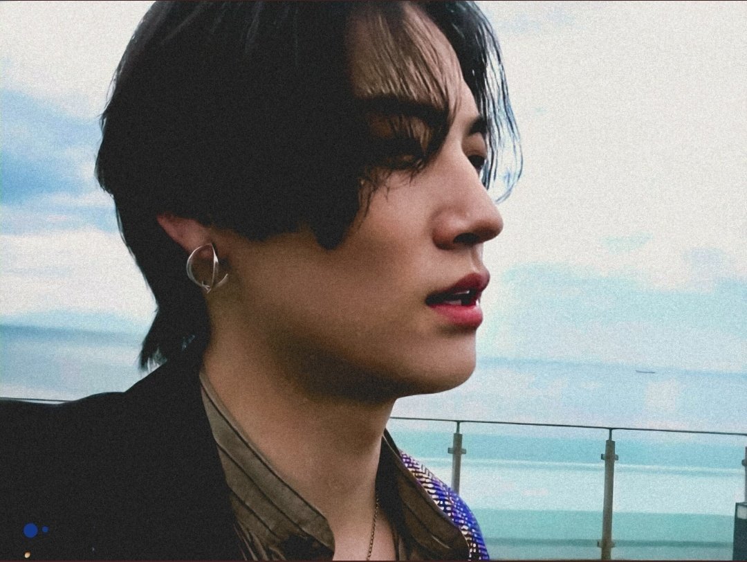 jellybeom7's tweet photo. He worked so hard. I really hope he feels better soon. Jaebeomie just know that ahgase are here for you💚💚💚💚 #WeLoveYouJaebeom https://t.co/83iu7ZHoVu