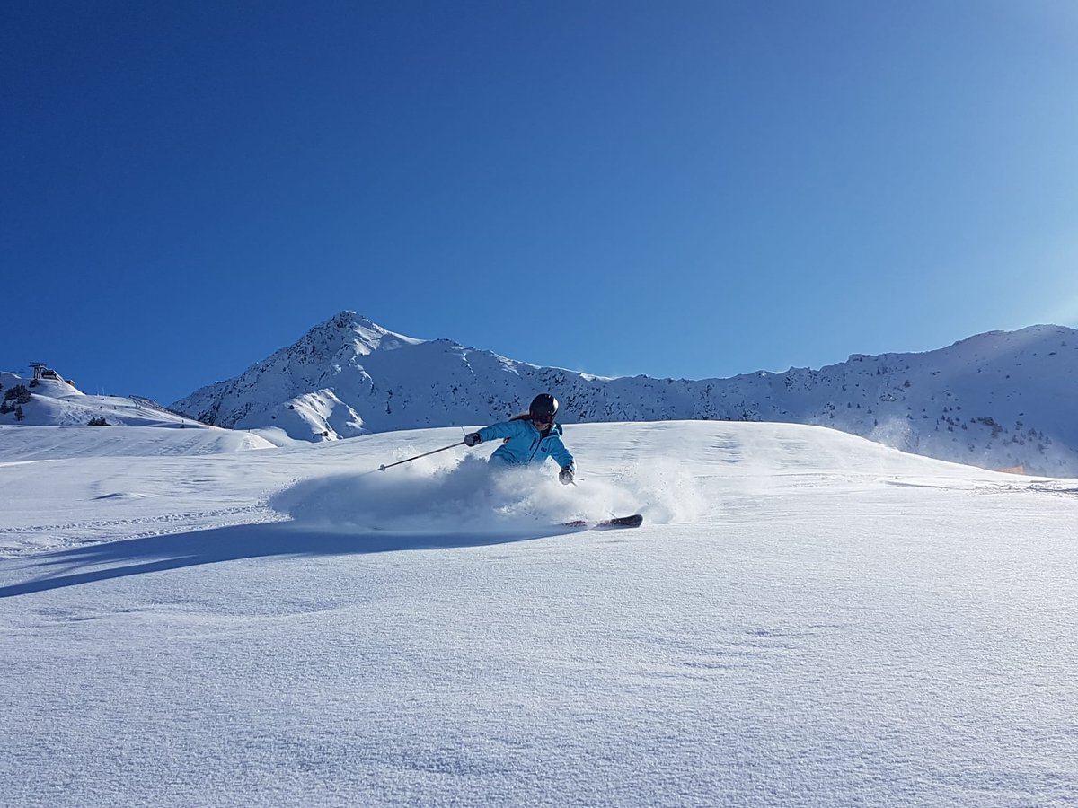 MACBaqueira's tweet photo. ¡Pasarlo muy bien chic@s!
#macaran #freestyle #puente #nieve #360º #clubmac https://t.co/WTrhYK0OcK