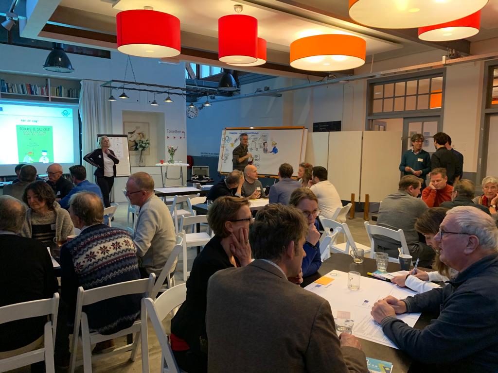 #EMPOWER2_0 - Het volledige verslag, de fotorapportage én de tekening van Olivier Rijcken van de bijeenkomst '#Kennemer meets #Zaanstad' van afgelopen 14 november staan online! 

Bekijk het hier: stichtingstadsgarage.nl/l/verslag-kenn…

#energietransitie #duurzaamheid #interreg #eu