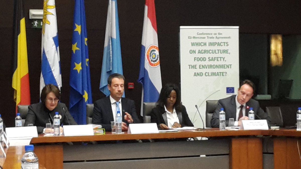 SugarBeetEurope's tweet photo. .@Trade_EU @SandraGallina discussing impacts on #agriculture #food #environment & #climate of #EUMercosur deal to BE stakeholders; @SugarBeetEurope is clear: #TSDchapter & #safeguardclause not sufficient for #levelplayingfield & to prevent negative impacts for @SugarBeetEurope! https://t.co/k7CCUIC4wU