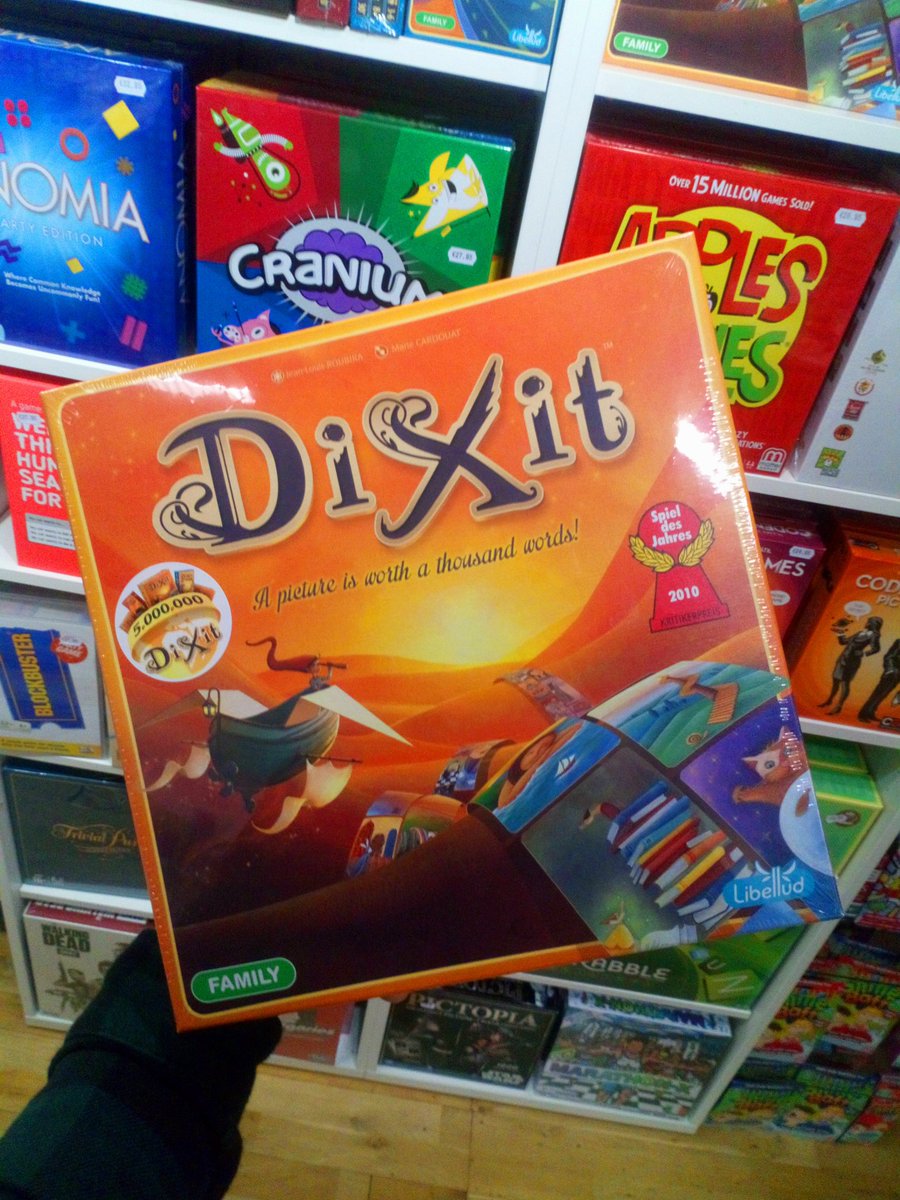 CogsBrainShop's tweet image. &apos;Tis the season to play board games! Pick up one of our party games to play with friends and family this Christmas 🎲 🎄 😀