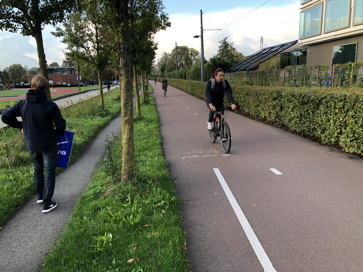 wellermark's tweet photo. @KristerIsaksson Cykel i Holland är toppen. Bilden är från när vi var i Amsterdam för några veckor sedan och gångtrafikanter är inte lika prioriterade på alla platser :-) https://t.co/aNrR09LZ7D
