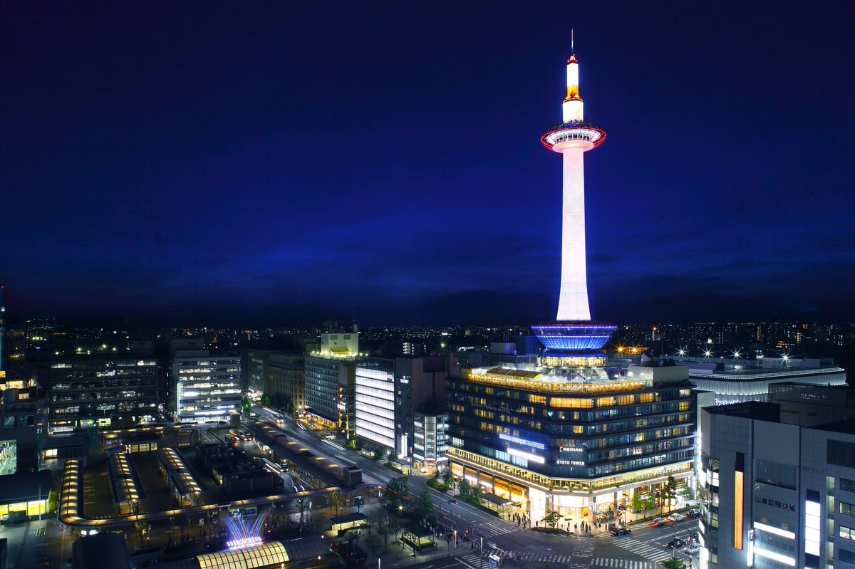 観光名所 京都タワー に寄せられる応援の声と絶景画像 京都駅からすぐ 好きです京都タワー 京都タワー Togetter