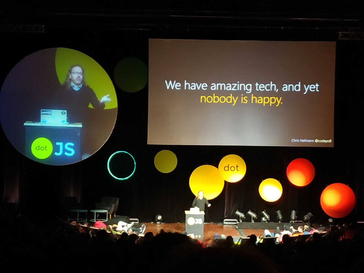 zero12srl's tweet photo. Alcuni scatti da #dotjs conference ! #Serverless metodologie di lavoro con attenzione al context switching e molto altri argomenti trattati durante il primo giorno!  #javascript #developerlife https://t.co/1iabNzh6Oo