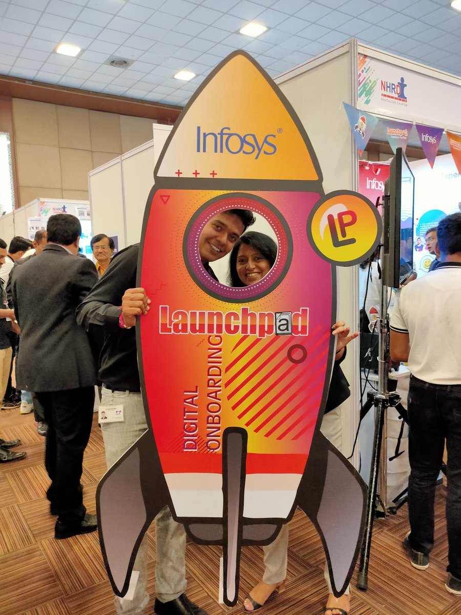kirankerody's tweet photo. Look who showed up at our stall...#ibpmlearningandcareers @shivnextgen @weschool_blr
Dr. Anil Rao 😊 https://t.co/DS5JYo2lsX