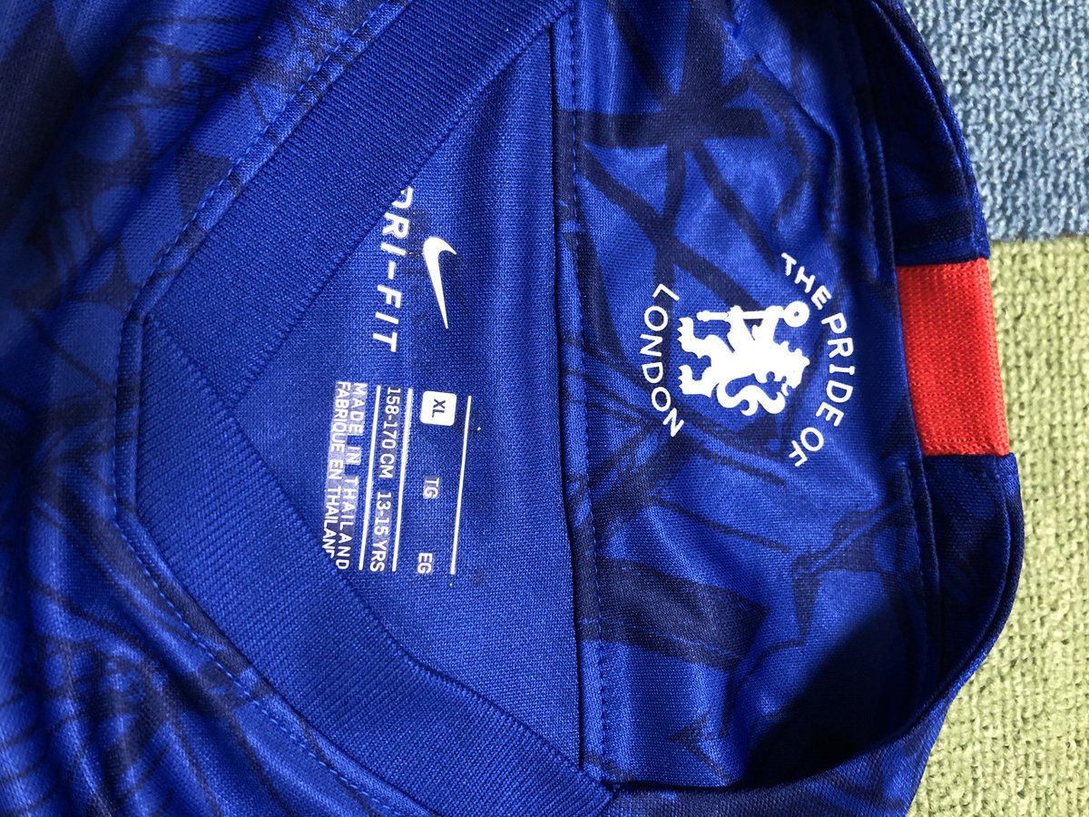 cheluuuuuuuu's tweet photo. ユニフォーム届いたー！と思ってワクワクで開封したらコバチッチのユニフォームkidsサイズのやつなんだけど
もちろん問い合わせるけどめんどくさすぎる https://t.co/mLzJwhFmgi