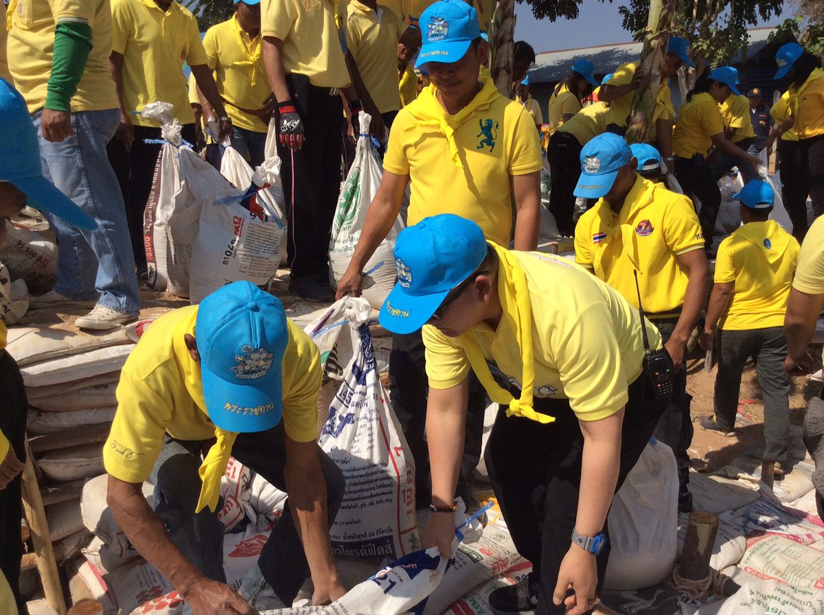 Pakthongchaipol's tweet photo. วันที่ 5 ธันวาคม 2562 พ.ต.ท.ดลลชา ปั้นมณี รอง ผกก.ป.สภ.ปักธงชัย พร้อมด้วยข้าราชการตำรวจ สภ.ปักธงชัย ร่วมทำกิจกรรมจิตอาสาที่ฝายน้ำเพื่อชีวิตที่ บ.คลองน้ำขาว ต.ตะขบ อ.ปักธงชัย จว.นครราชสีมา https://t.co/Zn5k4fK6ss