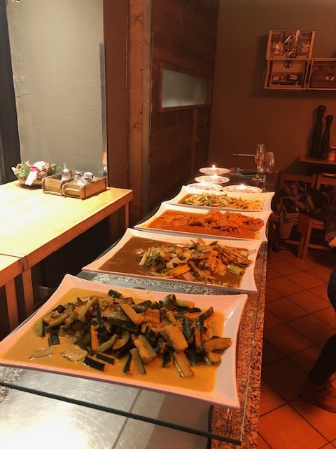 WiegeringLab's tweet photo. Amazing evening with amazing people! 👨‍🔬👩‍🔬👨‍⚕️👩‍⚕️ AG Wiegering X-mas party at "Pasta e Olio" 🥂 Thanks to Maurizio who patiently taught us how to prepare delicious italian food 🍝🍆🥕🥔 https://t.co/14qYwEsLRb
