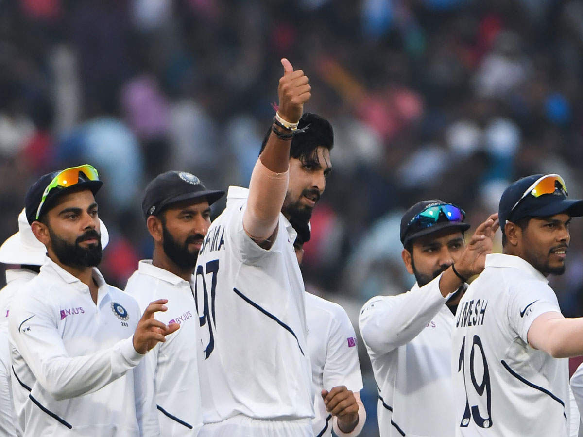 NBT_Sports's tweet photo. AUS की चाहत एक नहीं दो पिंक बॉल टेस्ट खेले भारत
👉 https://t.co/r9oOaXx6B0
#pinkballtestmatch #pinkball #pinkballtest #AUSvsIND #INDvsAUS #ViratKohli https://t.co/AiSDdodpxZ