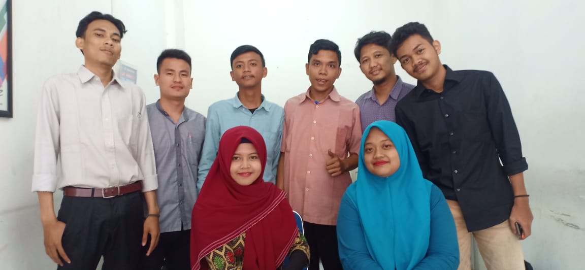 SalesAcademiMKS's tweet photo. Terimakasih Telah menginvestasikan waktu anda selama 3 hari, semoga apa yang kami sampaikan menjadi acuan wacana ,rencana kedepannya .

Salam "SEBANGSA"Batch 50A

#sebangsasalesacademi
#sebangsapubliktraining
#sebangsasalesmotivator
#sebangsasalescommunication https://t.co/oUaTtWlaZq