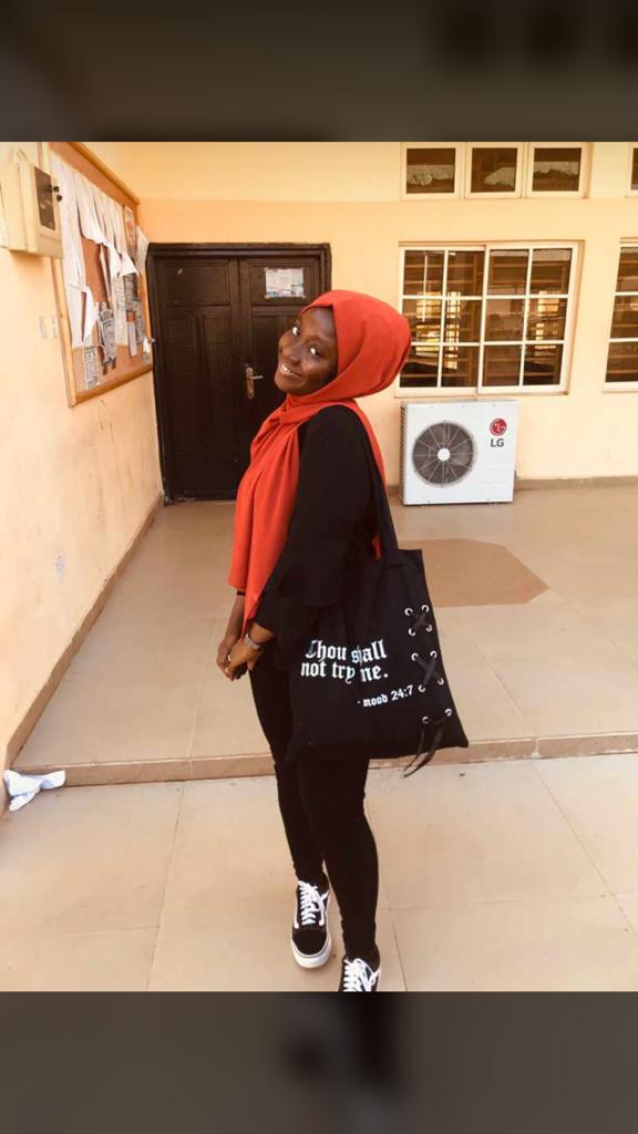 sheree_fah's tweet image. Lemme be your tote plug😁 please patronize your girl ❤