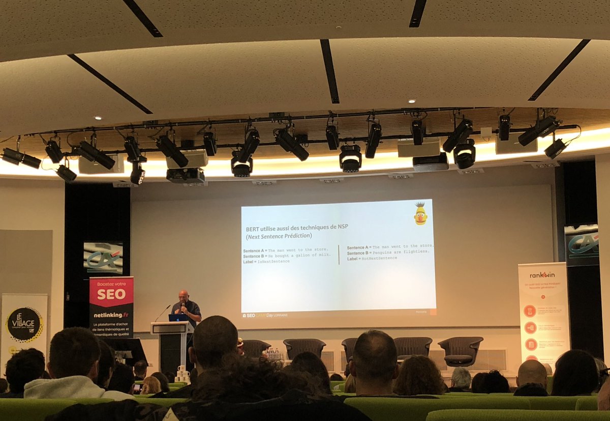 Gla1v3_H5's tweet photo. La première conférence de la journée concerne #BERT & les #updatesGoogle, animé par Olivier Andrieu, créateur de la société @abondance. https://t.co/9WYVVyvlzT