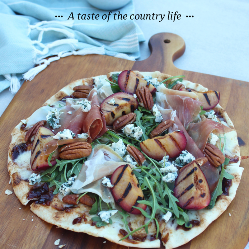 Take your lunch to the next level with our grilled stone fruit and prosciutto flat bread recipe, using our new Sticky Fig &amp; Onion. 😋

Click here for the recipe > qoo.ly/336xz3