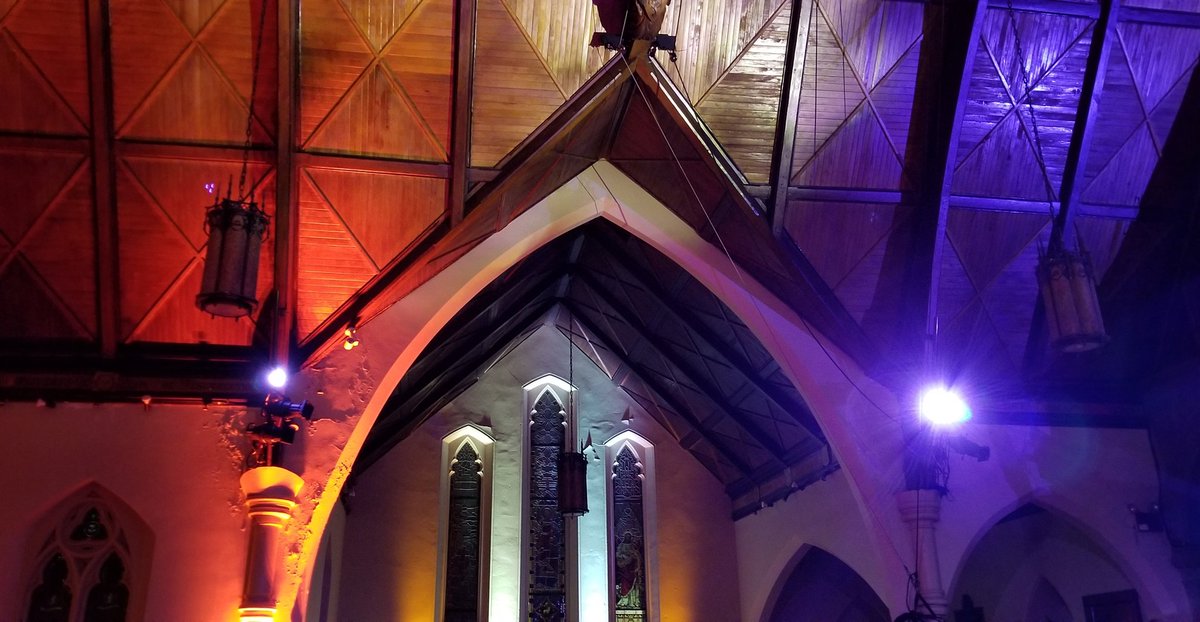 Christiiiine's tweet photo. Original office Christmas party... in a church! #stjax https://t.co/DFRKn0fAuJ
