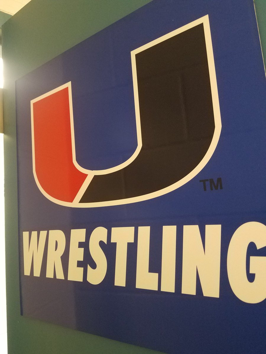 JHawkWrestlers's tweet photo. We are taking a lot of positives from tonight's duals (2-1). The Jhawks scrapped hard tonight!
#buildingourbrand https://t.co/46HMl4Fta1