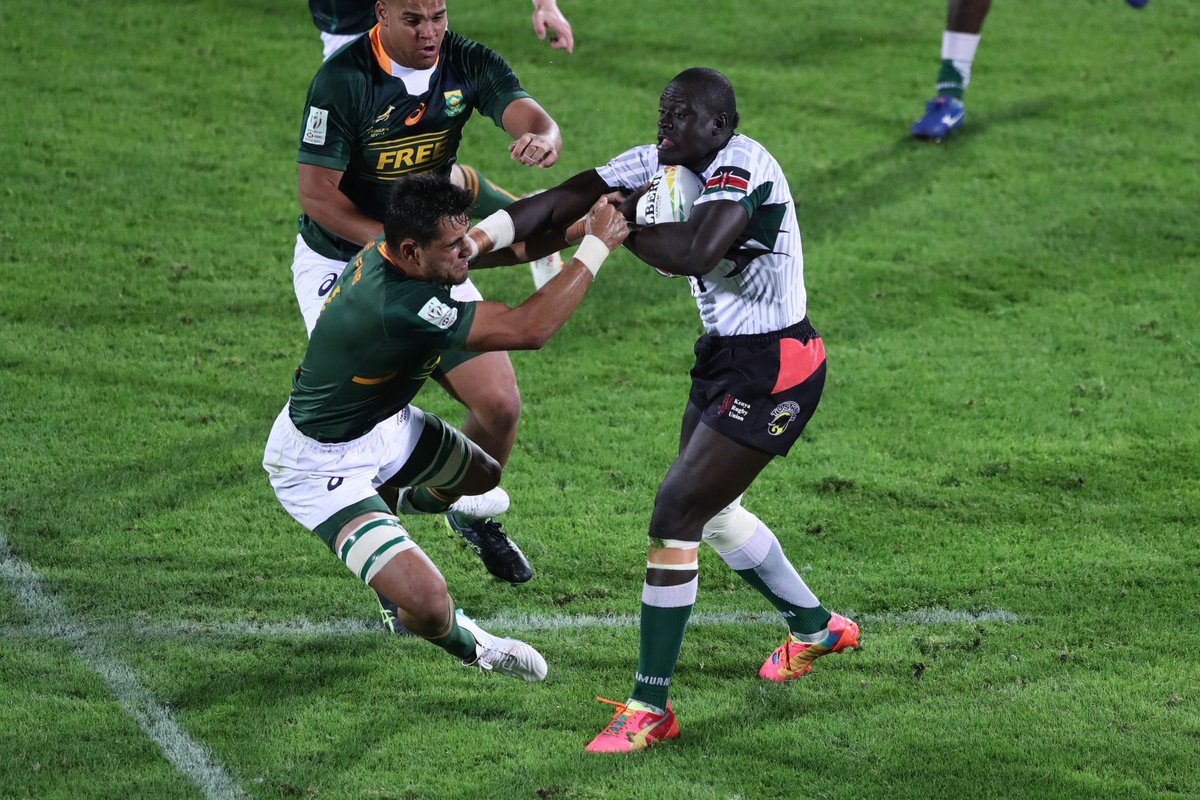 SVNSSeries's tweet photo. Rugby. In two images.

#Dubai7s https://t.co/9eiFiCcaYf