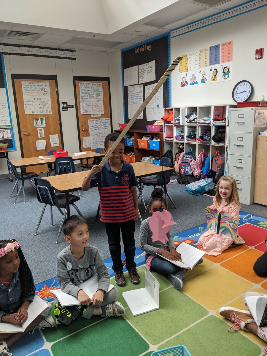 MsKhalid92's tweet photo. Fishing with magnets! #mymisd #MalvernLivesKind #malvernleaders @MalvernES https://t.co/IEWVP1iaLr