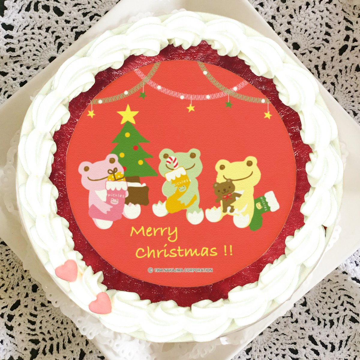 プリロール公式 キャラケーキ マカロン かえるのピクルス クリスマスケーキご予約受付中 キュートなケーキ全4種が登場 特典缶バッジをお付けして全国へお届けします ご好評につきご予約期間延長決定 数量限定となりますのでお早めのご