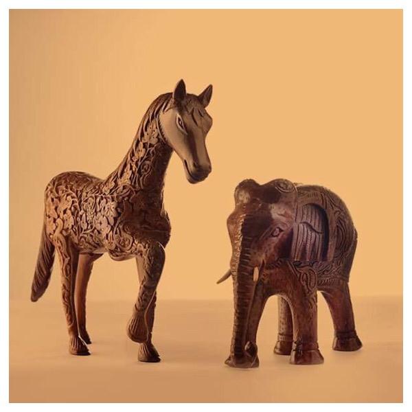 khazirsons's tweet photo. Beautiful hand-cut walnut wood carvings are a must have to uplift your interios
Shop online- https://t.co/bCbYs3isf4 https://t.co/AQPf8NuTX0