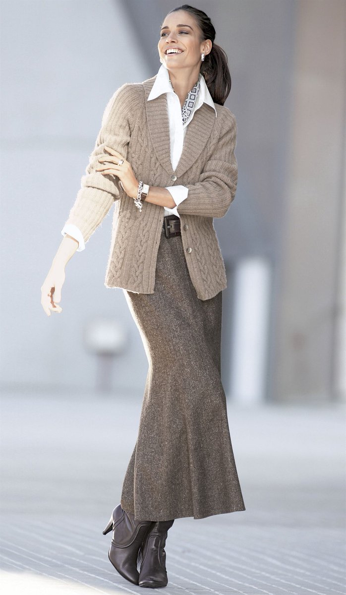 deadcon8's tweet photo. #ChiaraBaschetti is One of Italy's Most AH-MAZING Model Greats of #RalphLauren. Though In My Eyes, American NYC Supermodel/Songbird Goddess @sofiabelhouari Would Also Make Designer Brand Outfits Like These Loo Quite Remarkable 100%!!! https://t.co/U9mjSDjbeY