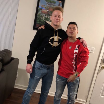 DreBottoms tweet picture