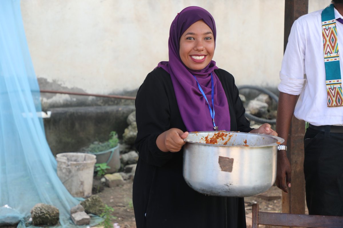 Someone one said; "Get yourself a <a href="/fatmabakthir/">Fatma Bakthir</a> " OR "Everyone needs a <a href="/fatmabakthir/">Fatma Bakthir</a> in their lives."

We're looking at you <a href="/3ashun/">Aisha Bahmud</a> 

Whatever they said; Best advice ever.👌🏾
#SSP2019