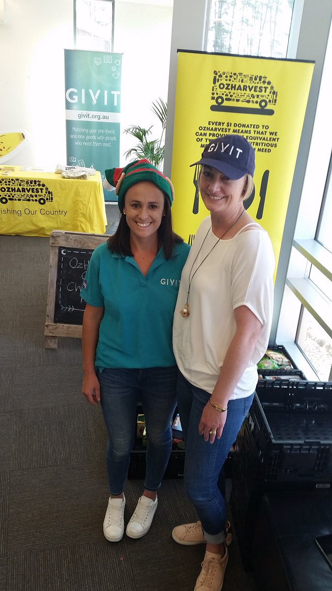 We're here at <a href="/Handmademarket/">HandmadeCanberra</a> with <a href="/GIVIT_AUS/">GIVIT</a> for the Christmas Food Drive. Great company and a great community. The donations are starting to roll in!