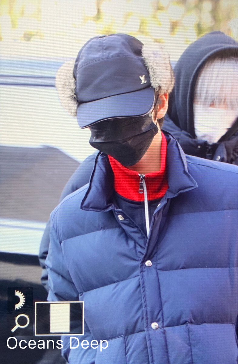 oceansdeep0510's tweet photo. 191206 👋

#CIX #FIX #팬바라기 #배진영 #JINYOUNG #BAEJINYOUNG #순수의시대 https://t.co/KFQp5jQbq1