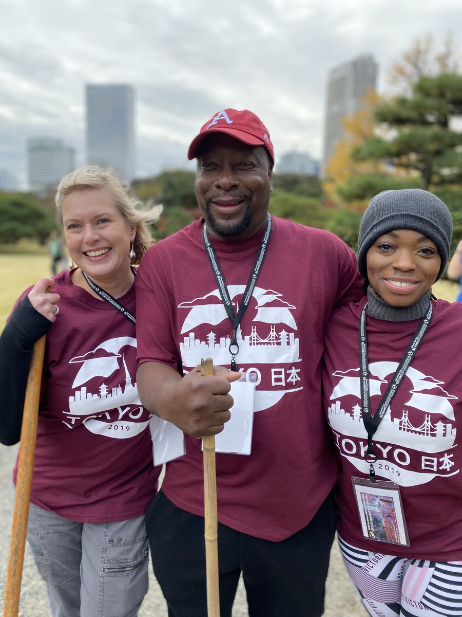 TCSEdSystem's tweet photo. Today we gathered in service to the Tokyo community. Our Education Beyond Borders group spent hours tending to one of the city’s most precious green spaces. This day, showed us the powerful things we can do when we gather together with a unified purpose and vision. #TCSabroad https://t.co/4MpFFo9dx0