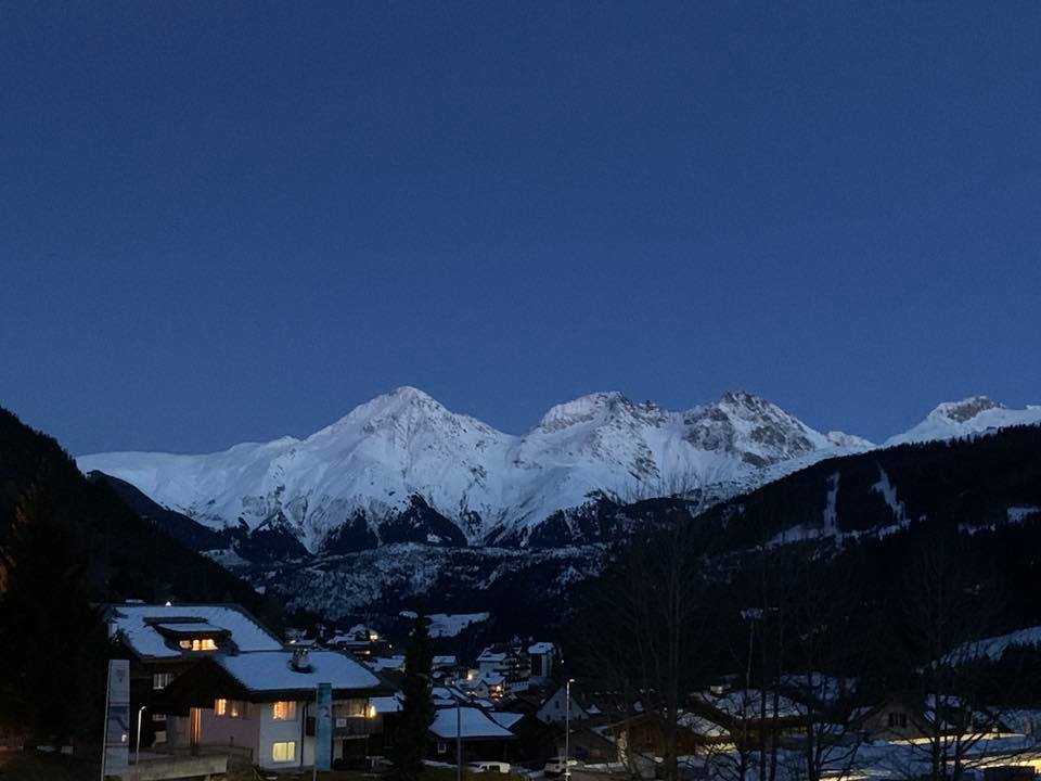 vivadisentis's tweet photo. Unser #Hausberg Piz Muraun... Spektakuläres Abendlicht in diesen Tagen in @disentis und in der #Surselva. @SkiArenaUR_GR @disentis3000 @SurselvaTourism @Graubunden @MySwitzerland_d #winter #schnee #muraun #disentis https://t.co/AKgezXhTPG