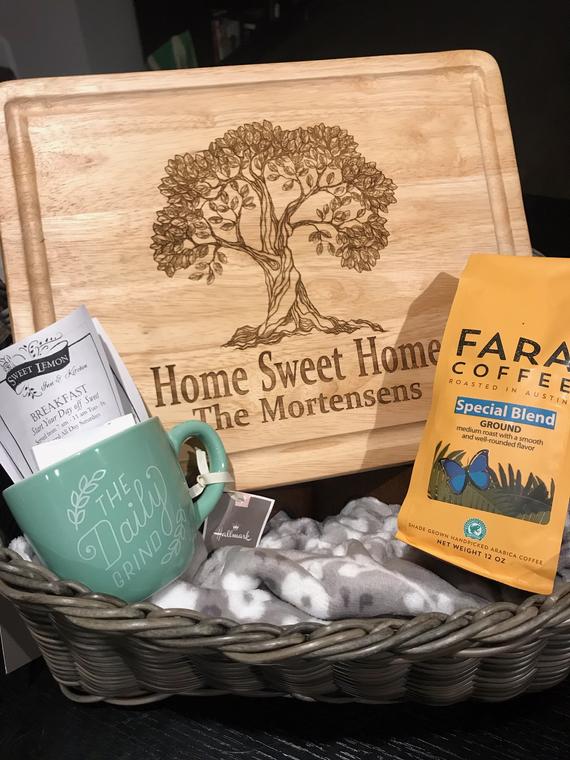 GoodnightLaser's tweet photo. Real Estate Closing Gift, New Homeowners Gift, #housewares @EtsyMktgTool https://t.co/6ClUOSYaH8 https://t.co/Avxbz8ogKx