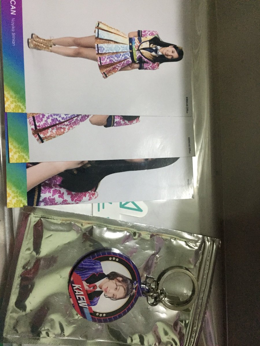 pr91315's tweet photo. ขายยกแฟ้มเสนอราคามาเลย แถมริสแบนbnkอฟช #BNK48Market https://t.co/agSq1PGHIY