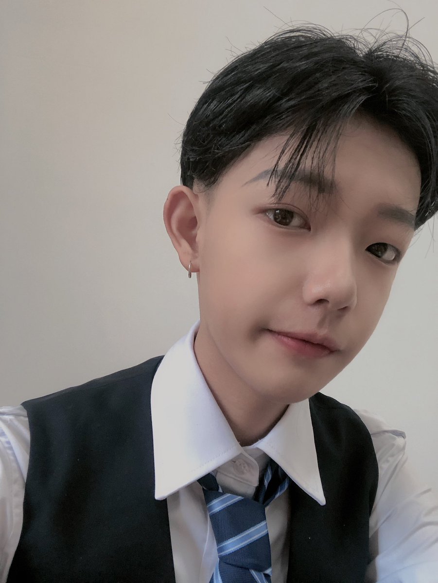 GuFengg's tweet photo. 星河滚滚，你是人间理想～ https://t.co/HHpbhBT1O2