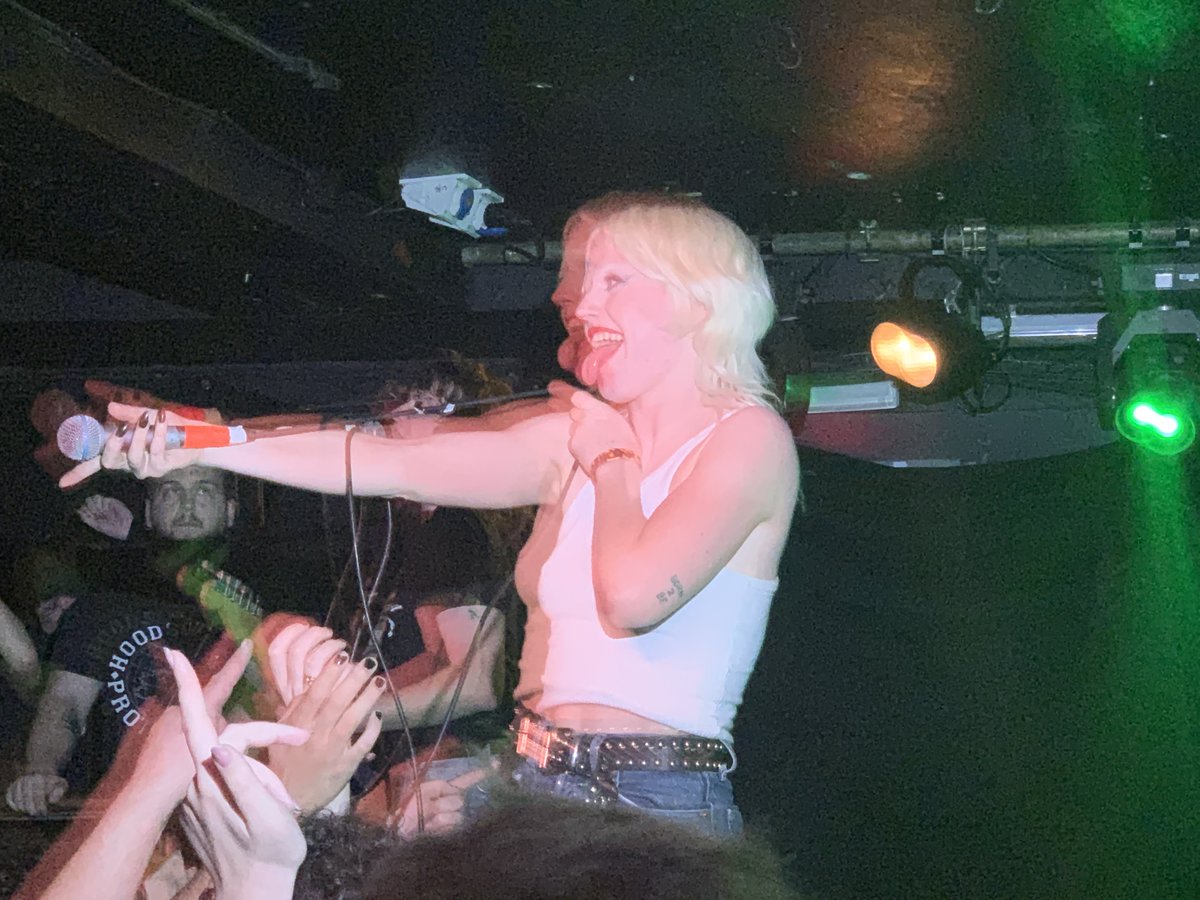 Indiears1's tweet photo. Amyl and the Sniffers @TheUnderworld @RoughTrade #amylandthesniffers #londongigs #gigslondon #londonlivemusic #livemusiclondon #rocknroll #punkrock #punkmusic #camdenlife https://t.co/UKwBP6nhlM