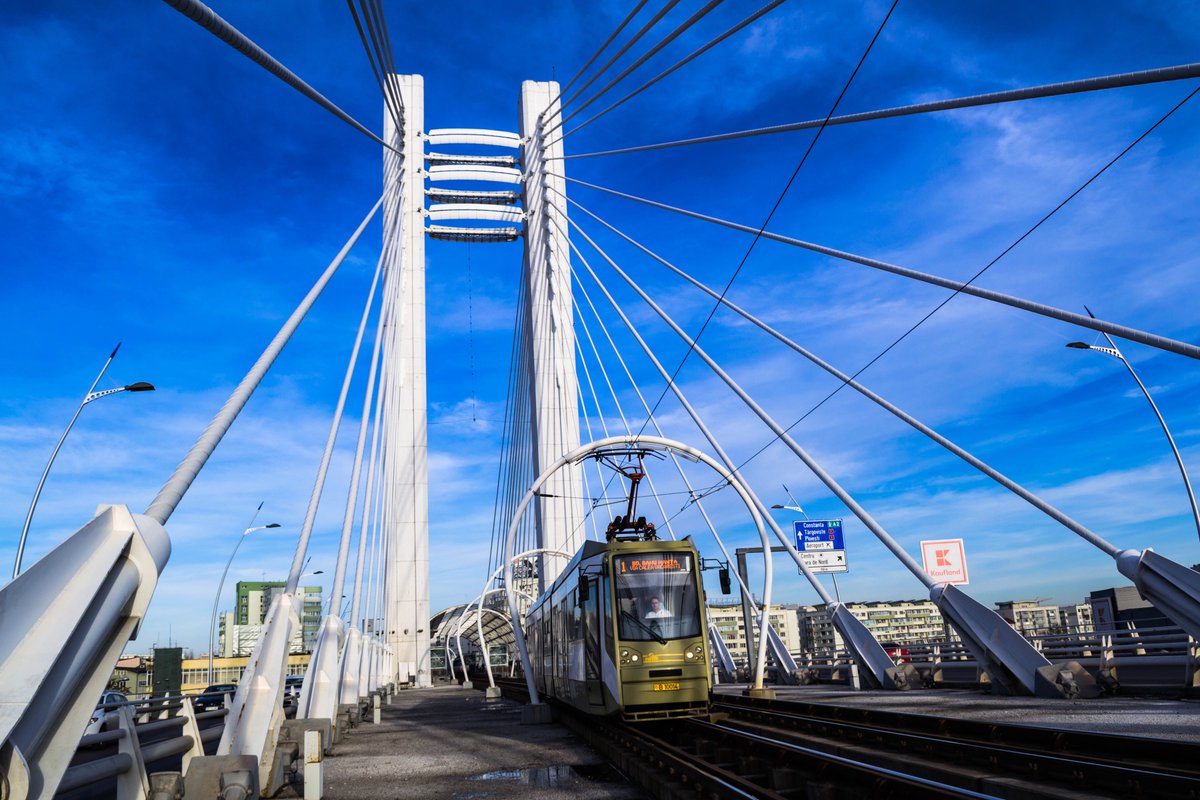 interregeurope's tweet photo. Learn about the impacts that increasing #Electrification of #Transport and other sectors can have on the local #ElectricityGrid. 🔌
📅 Join our #Webinar organised with the #Setupproject on 10 December from 15:00 to 16:30 CET.
Grab your seat now ➡️ https://t.co/pDO6RTXw5k https://t.co/dtRUm9py9b