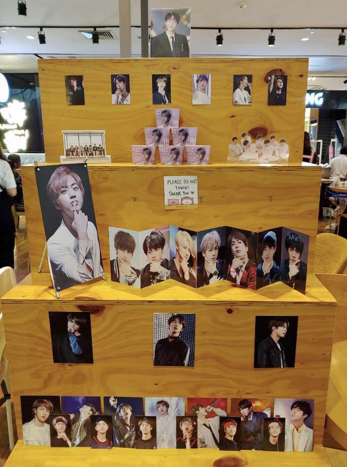 omaspoon313's tweet photo. #elysianeverland for #BTS #Jin commences today till Sunday!

Drop by to have a petite bingsu, &amp; see this pretty event by @elysianeverland for yourself personally! 🥰 https://t.co/KrhHee3Nwx