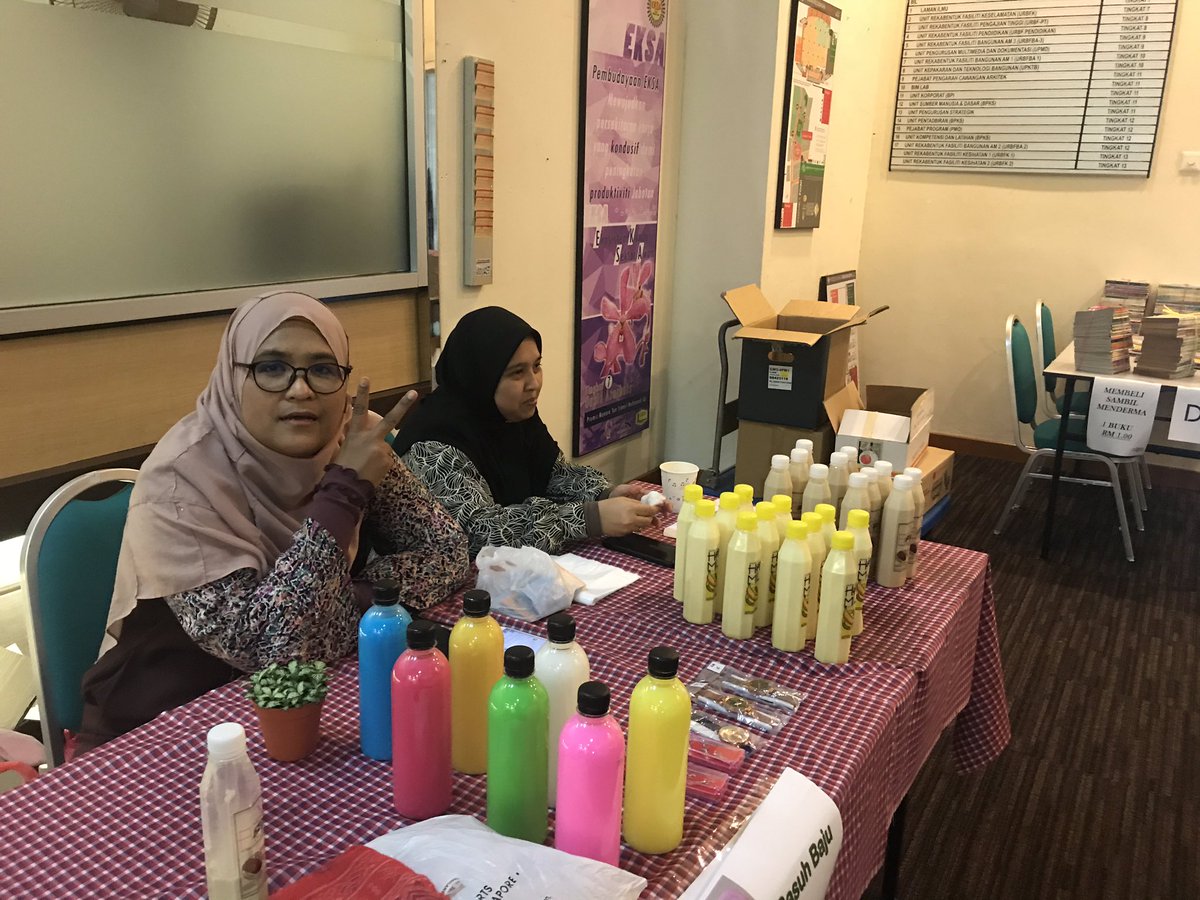IrSharifahDzain's tweet photo. Sempat singgah ke Archi Market @CawanganArkitek 
@AhmadSafarina 

#jombeli 
#jomsupport
#syukurselalu
#togetherwedelivar https://t.co/O9zFMNI9Rm