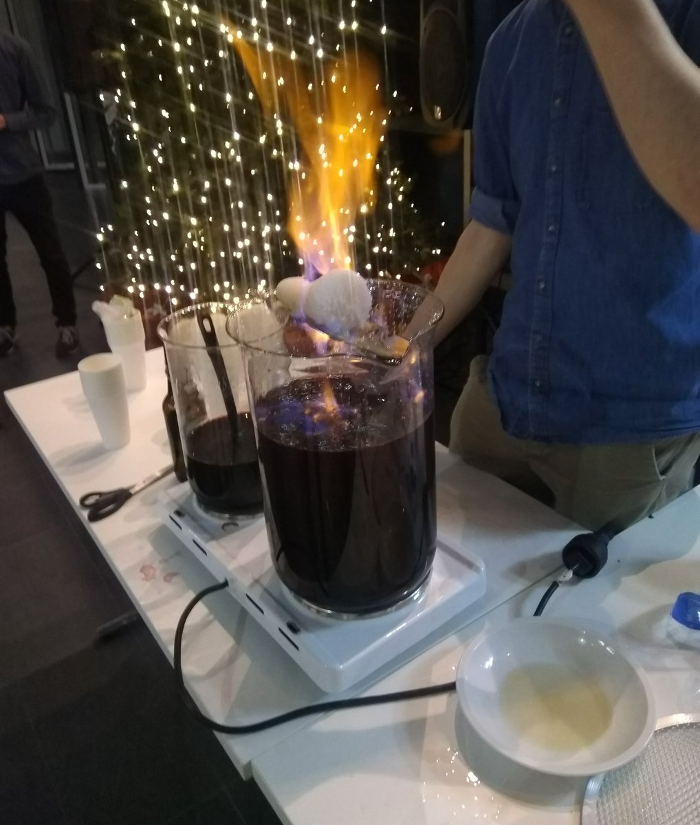 jkowalska's tweet photo. Had again a wonderful time at the annual #JCFMülheim #xmas lecture with: Prof. Nicolai Cramer @EPFL_en giving insights into #asymmetric C-H #functionalizations & later the traditional #Feuerzangenbowle 🎄☃️⛄🎅 #mpikofo #mpicec https://t.co/ofElIVs6E1