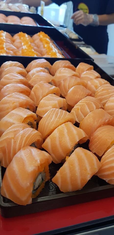 naretpinit's tweet photo. เปิดแล้วครับ ซูชิอร่อยๆ เน้นๆ ราคาไม่แพง #ไข่หวานบ้านซูชิเชียงใหม่ ร้านอยู่หลัง มช.เยื้องประตูเกษตร มช. @tri333 https://t.co/jYJvJ1S6Eu
