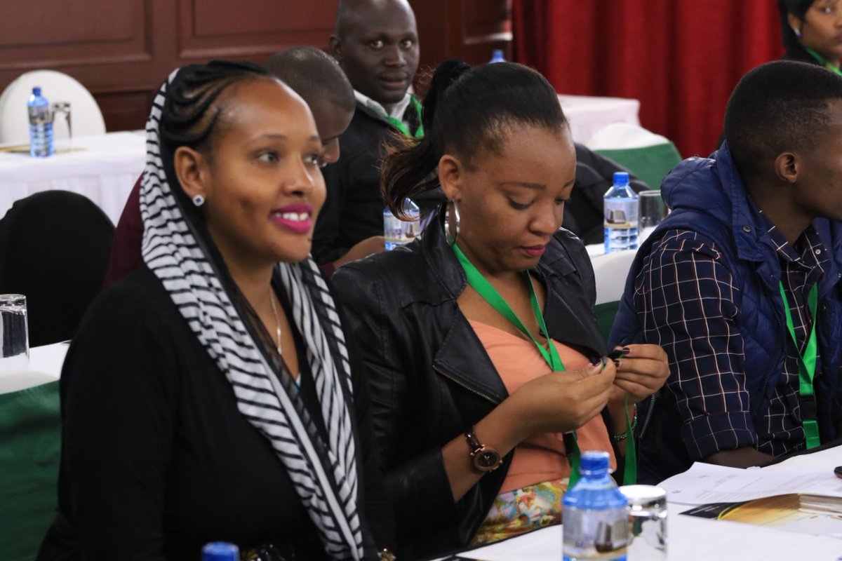 CMDKenya's tweet photo. Today we are connecting Youth Leaders and unifying their Voice on Governance Reforms. How do we connect, build alliances and the capacity of youth to influence and participate in the ongoing governance reform agenda in Kenya?#BBIDemystified https://t.co/V17wWx6quy
