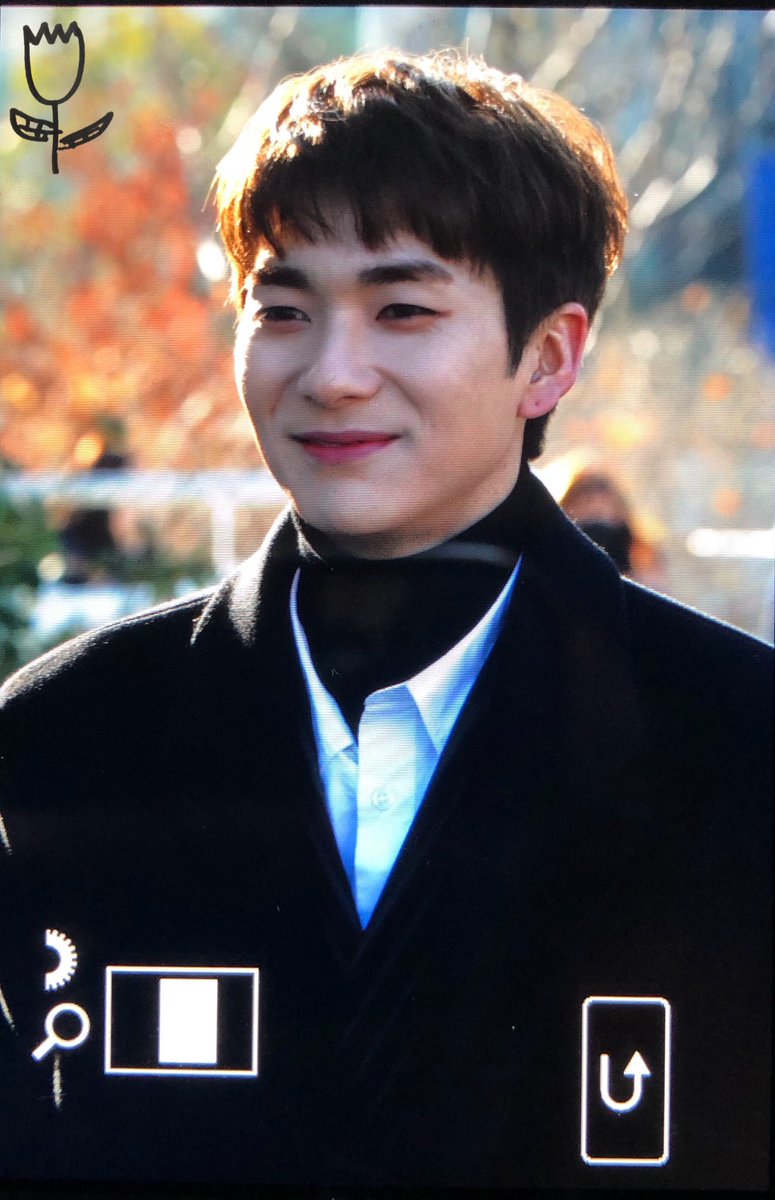 그해 봄, 꽃이 피었다 🦋 tweet media