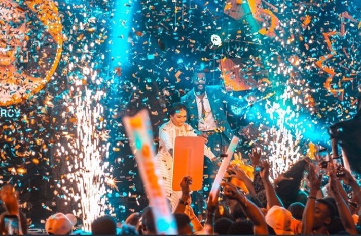 bestieverhad501's tweet photo. Its 2months since u broke record and since den u haven't stopped winning๐
Stay winning @real_mercyeke Read ur bible always cus Gods word is the ultimate. stay true to ur fans and supporters, #mercebaries r here to focus on u and no one elseโค
#MercyAtSimsOwerri
#MercyVictoryDay https://t.co/cRq4TUNvDq