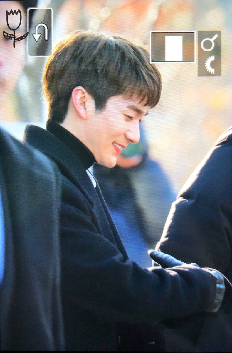 그해 봄, 꽃이 피었다 🦋 tweet media